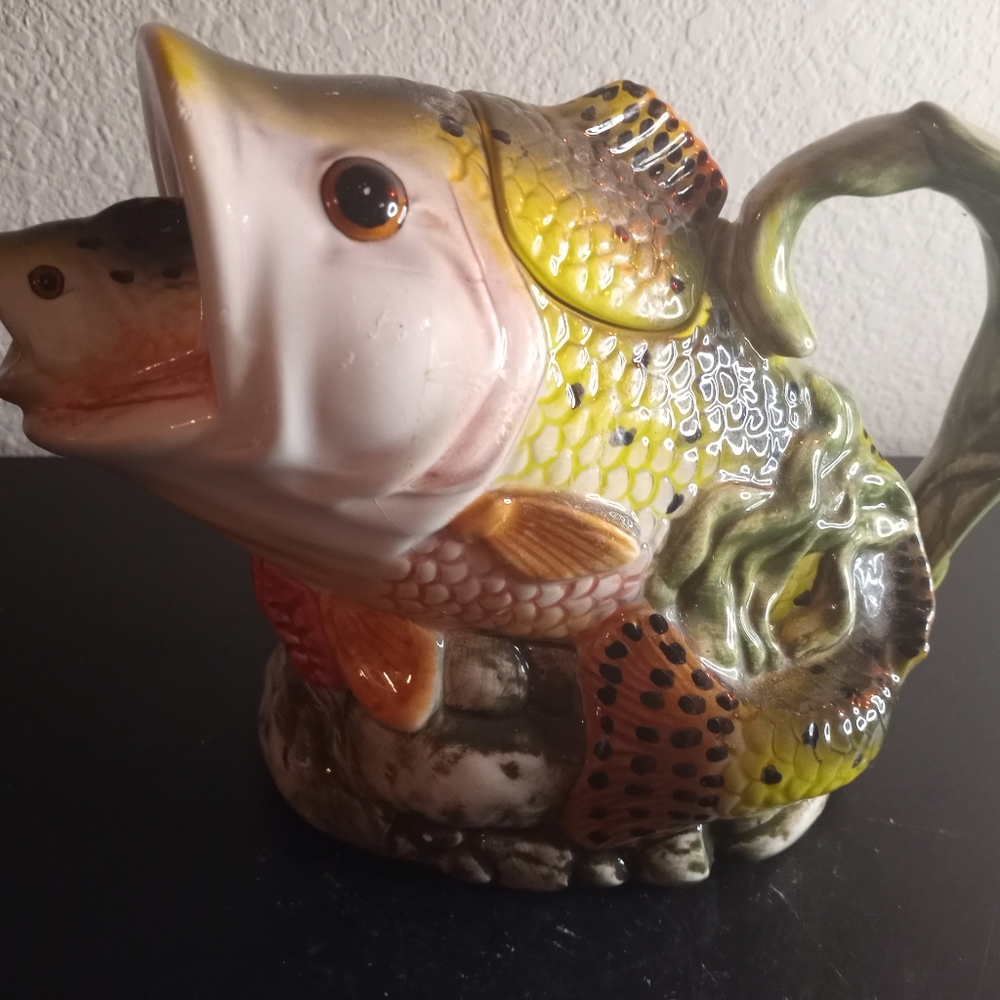 GORGEOUS VTG Marked Likely Made in Italy 9" Fish Teapot